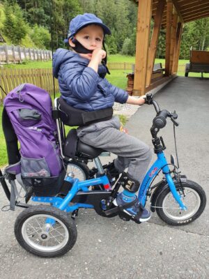 Syngap1 Kind Auf Therapierad